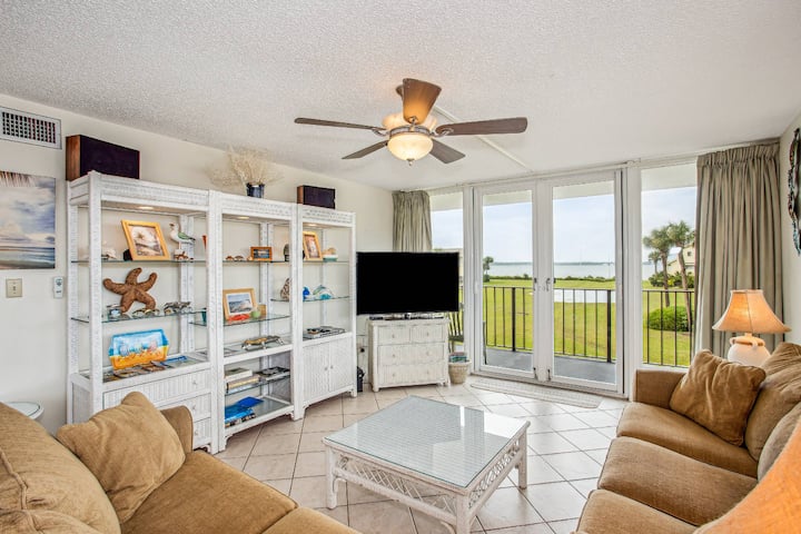 Waterfront |Views |Beach Access |Pool |King W/view - Pensacola Beach, FL