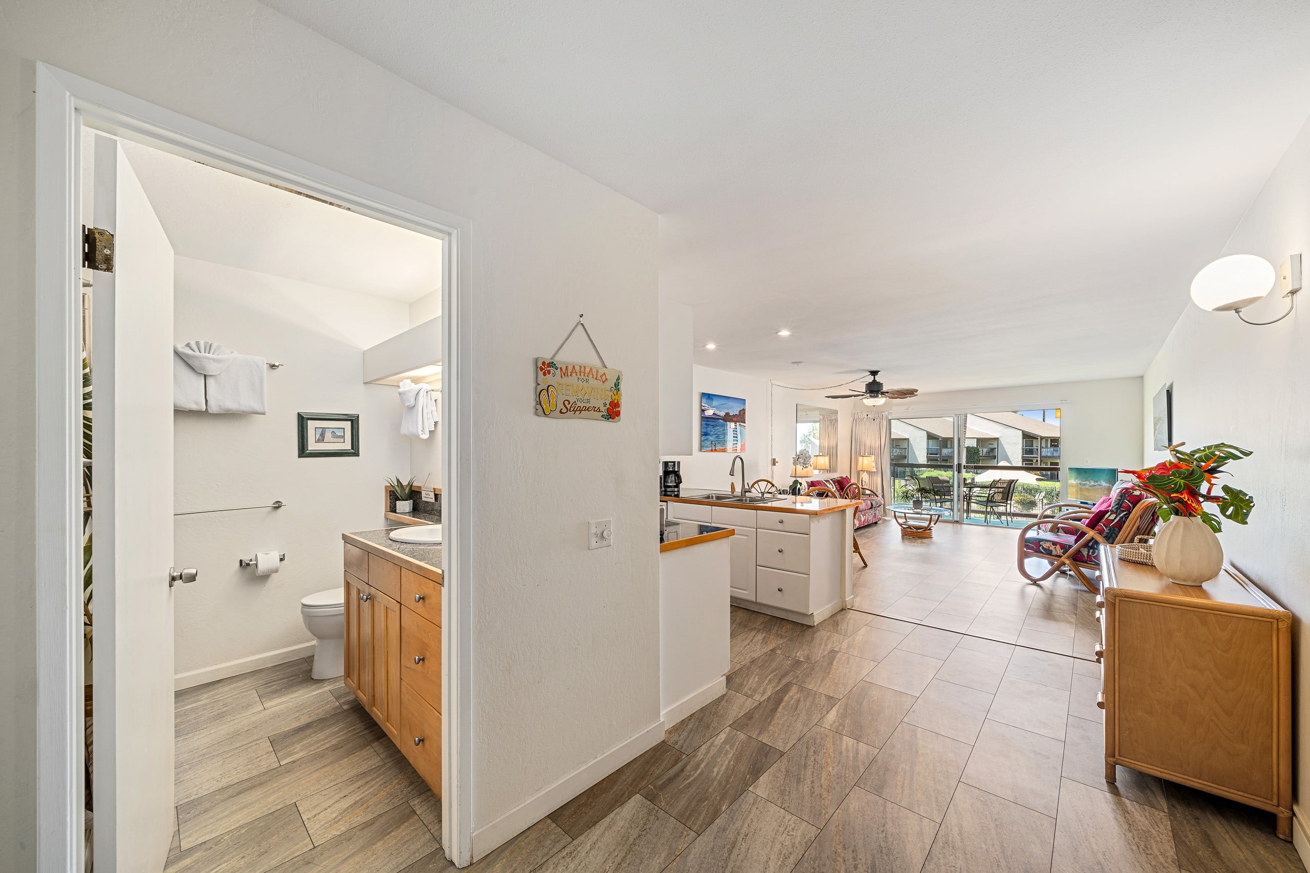 Condo in Kihei · ★4.86 · 1 bedroom · 2 beds · 1 bath - Image 23