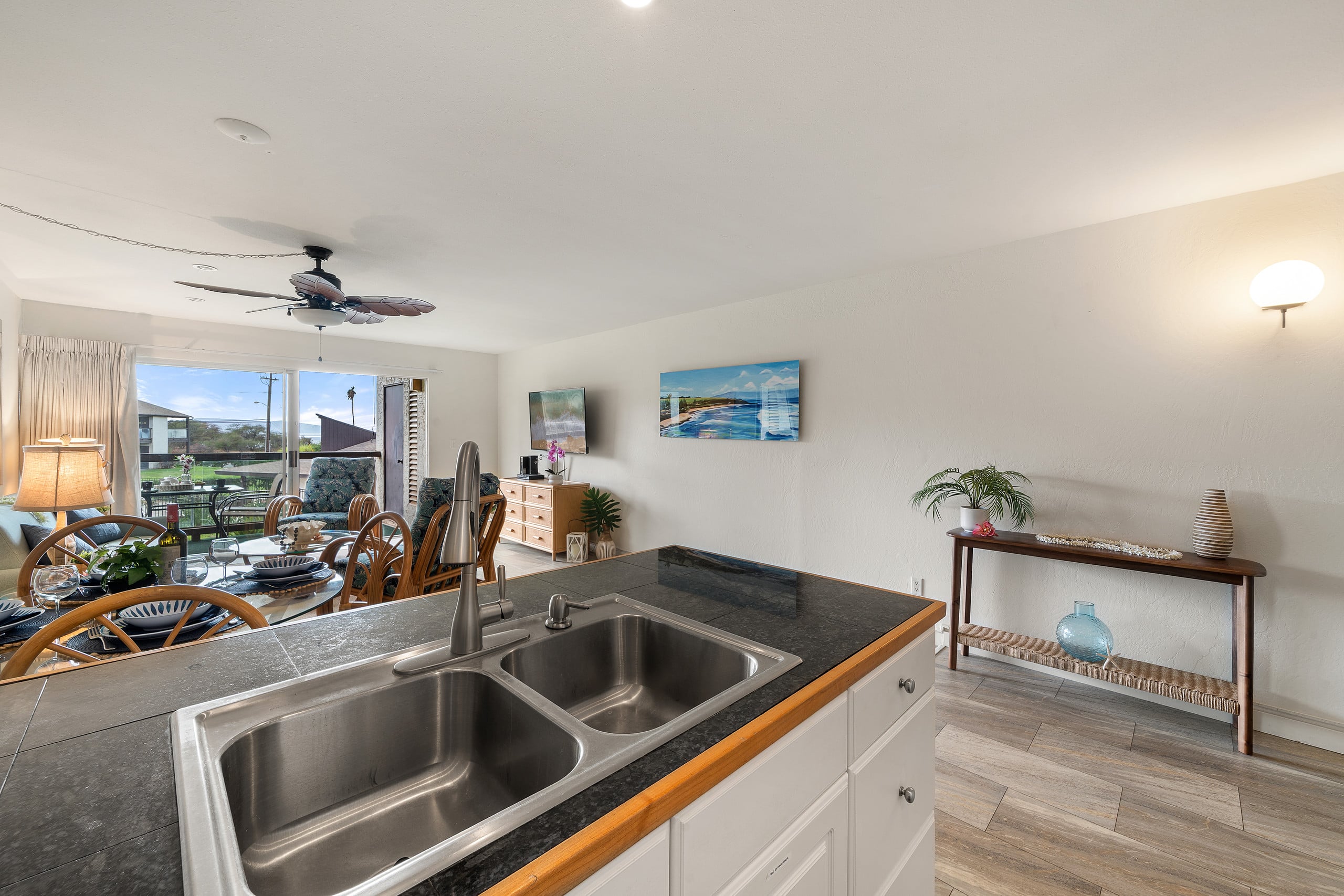 Condo in Kihei · ★4.86 · 1 bedroom · 2 beds · 1 bath - Image 14