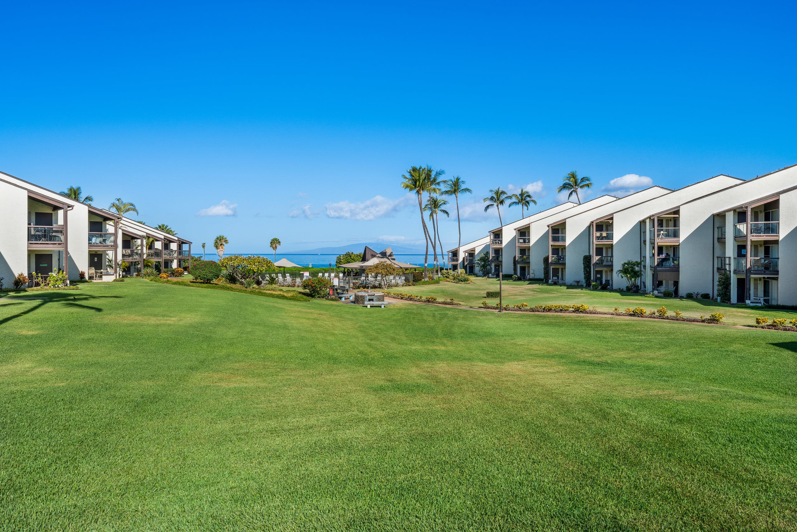 Condo in Kihei · ★4.86 · 1 bedroom · 2 beds · 1 bath - Image 35