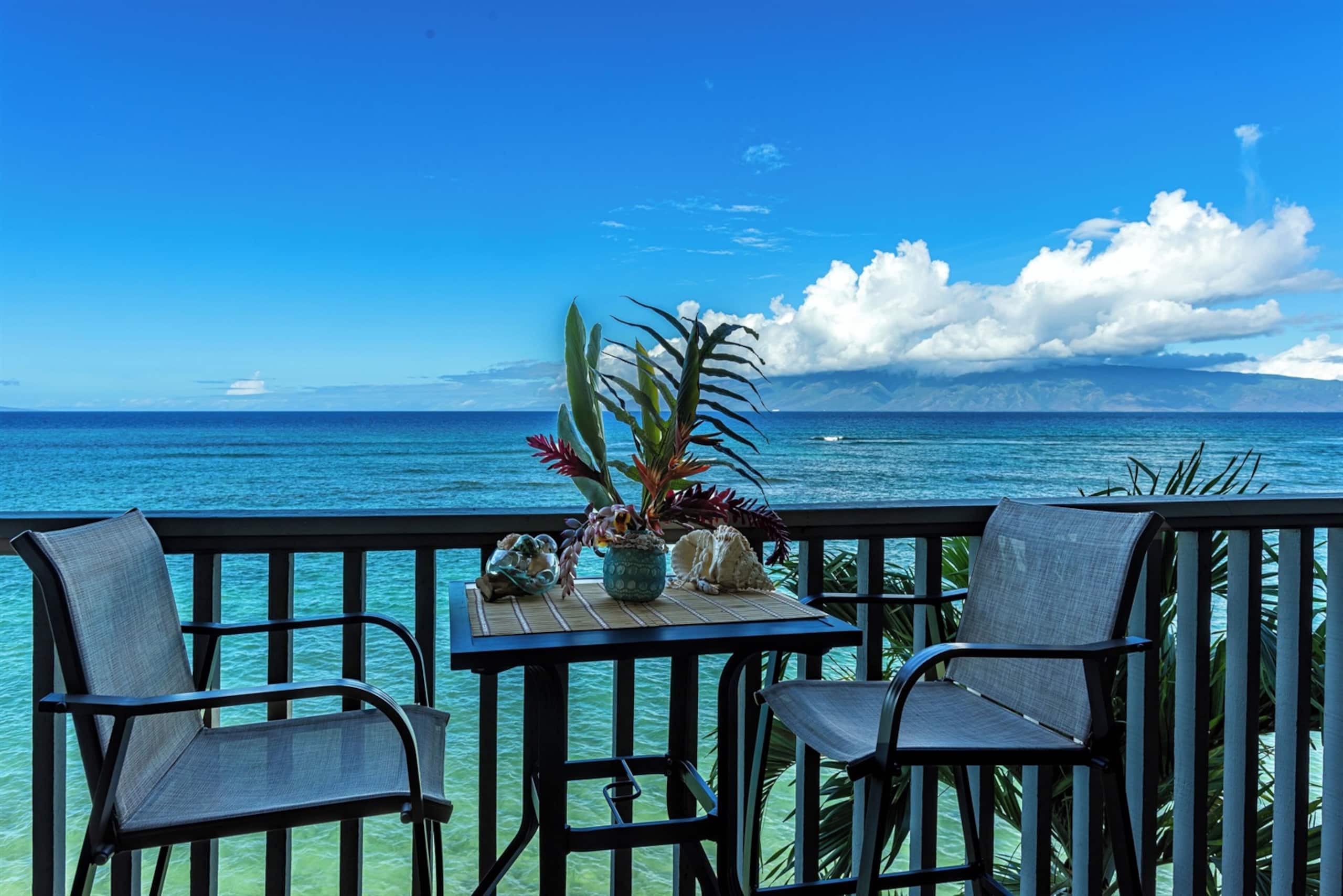 Condo in Lahaina · ★4.88 · 1 bedroom · 2 beds · 1 bath - Image 8