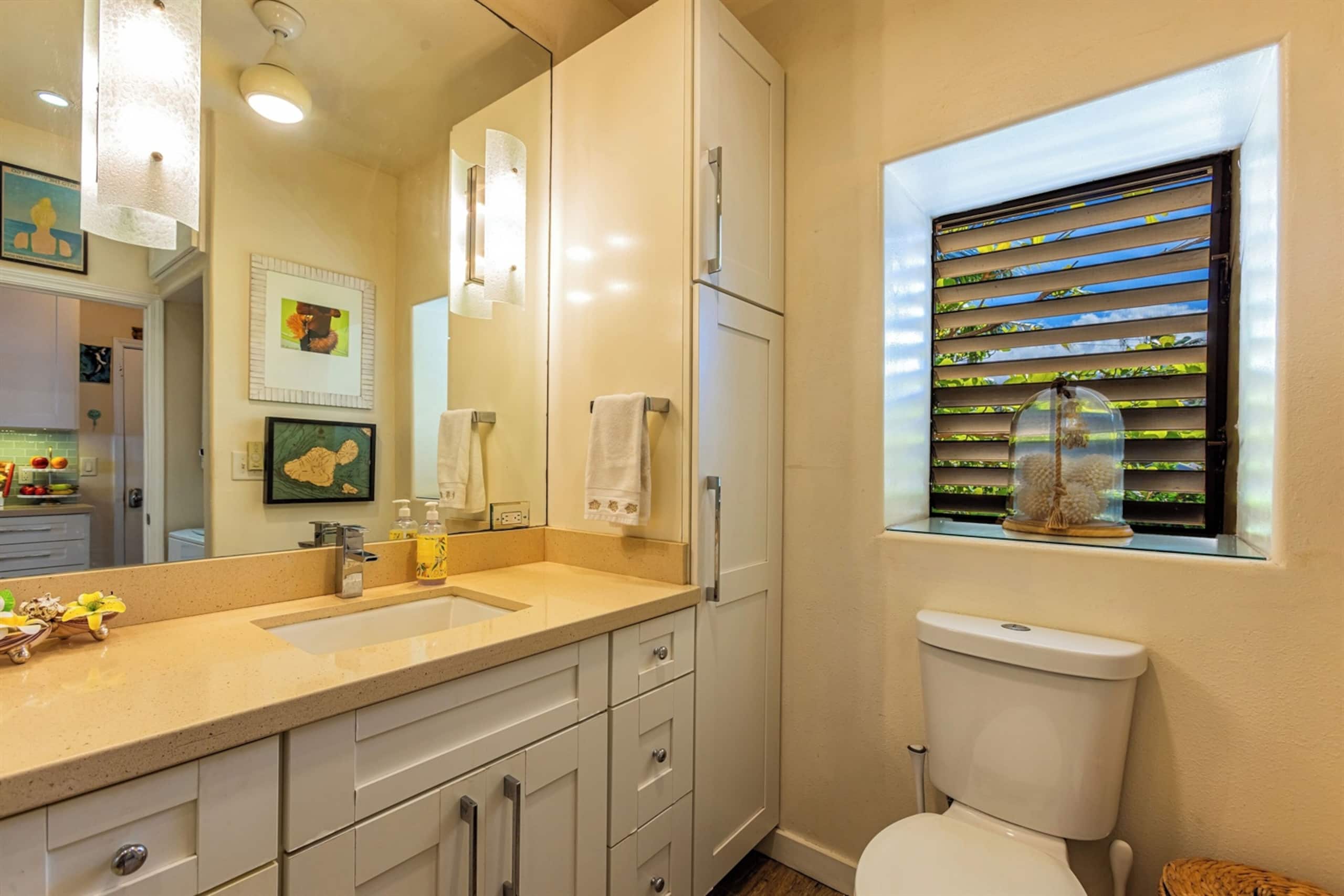 Condo in Lahaina · ★4.88 · 1 bedroom · 2 beds · 1 bath - Image 13