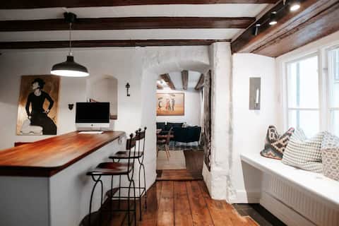 Unique apartment in Gamla stan close to the castle