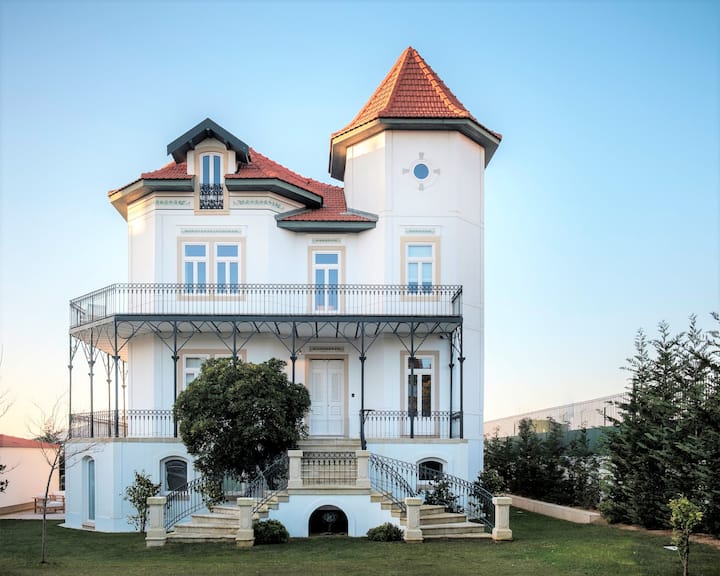 Seaview Castle - Cascais