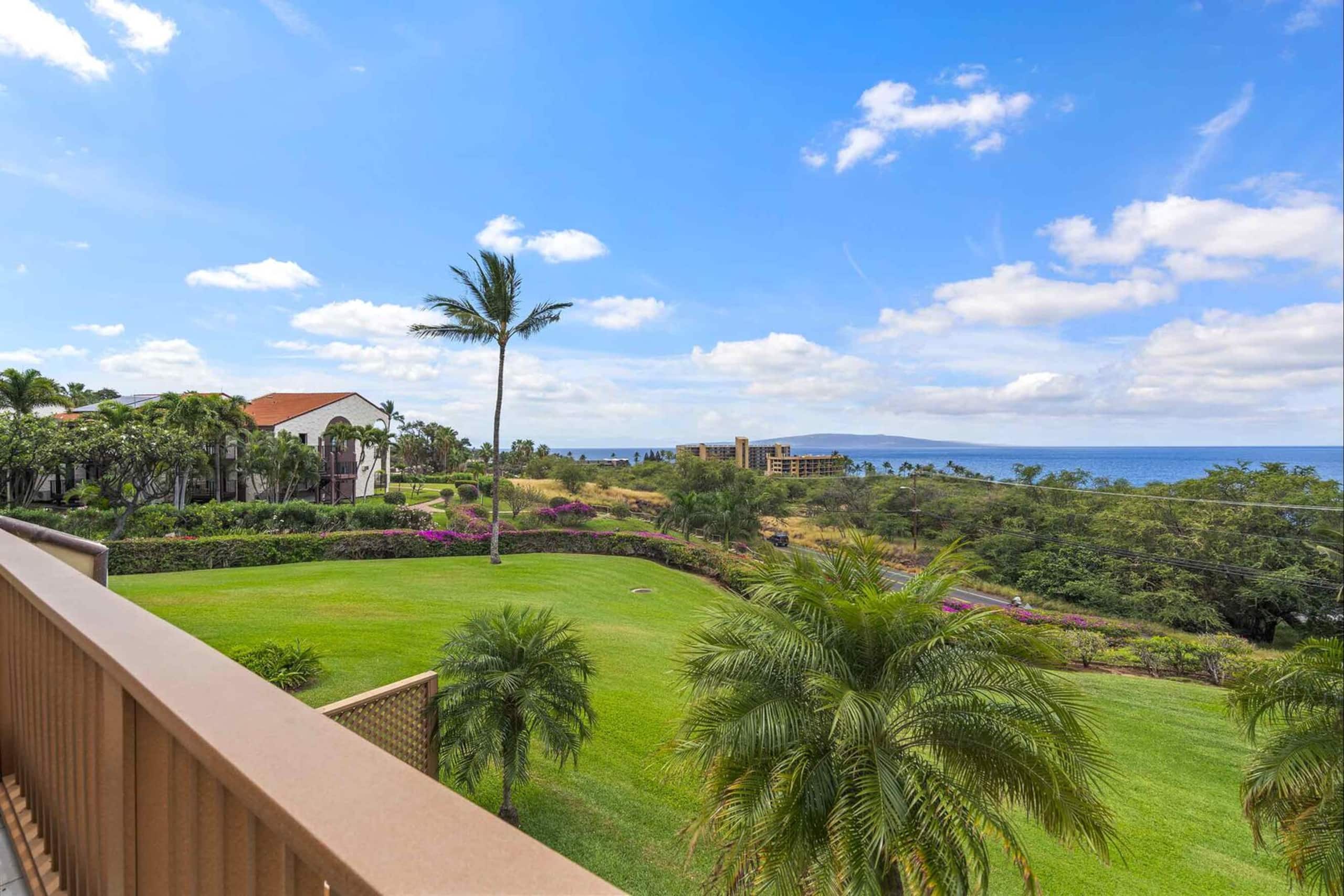 Condo in Kihei · ★5.0 · 2 bedrooms · 2 beds · 2 baths - Image 11