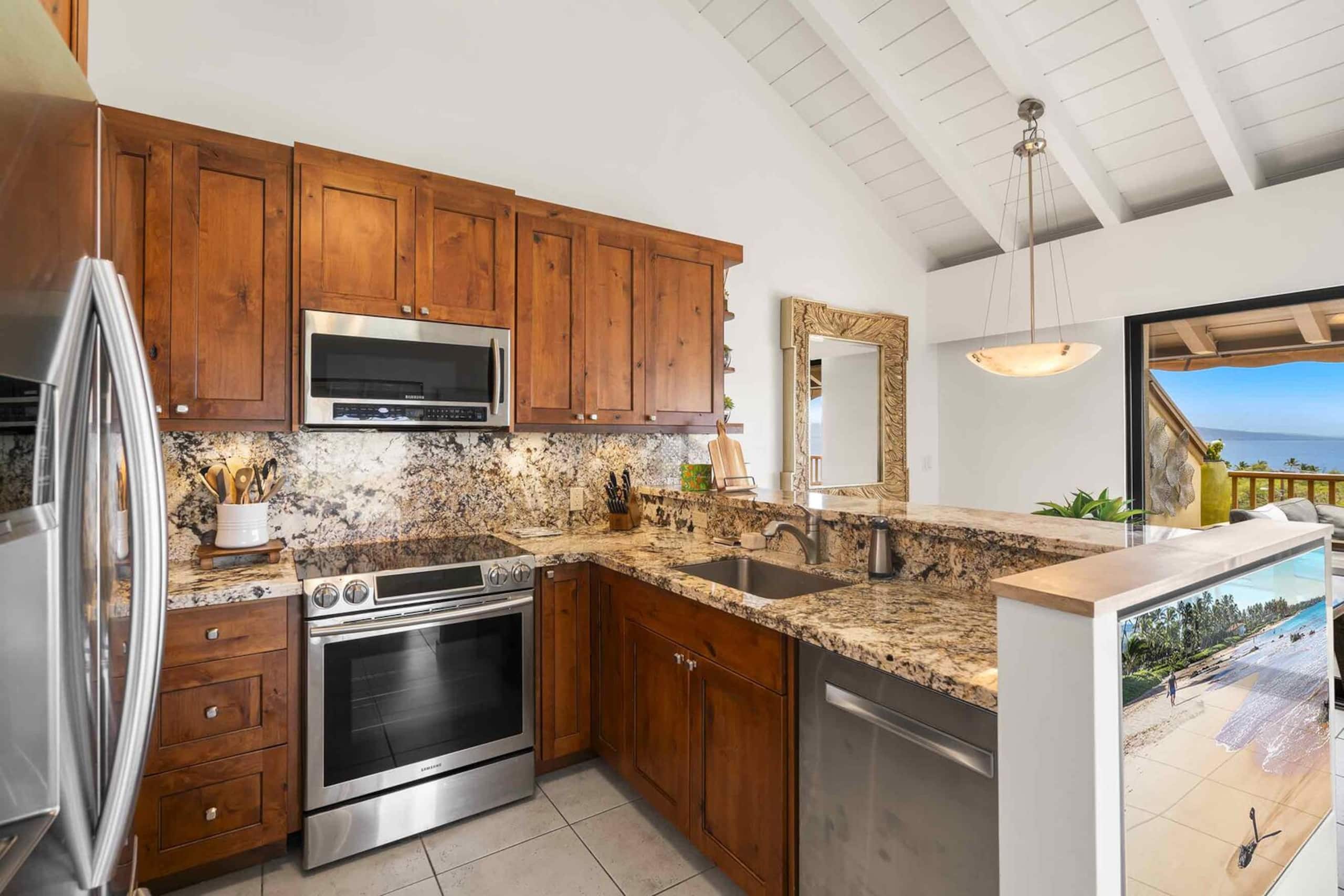 Condo in Kihei · ★5.0 · 2 bedrooms · 2 beds · 2 baths - Image 3