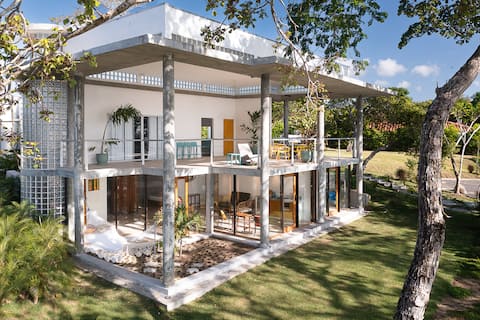 Atrium House @ Sinforosa - Corona Beach