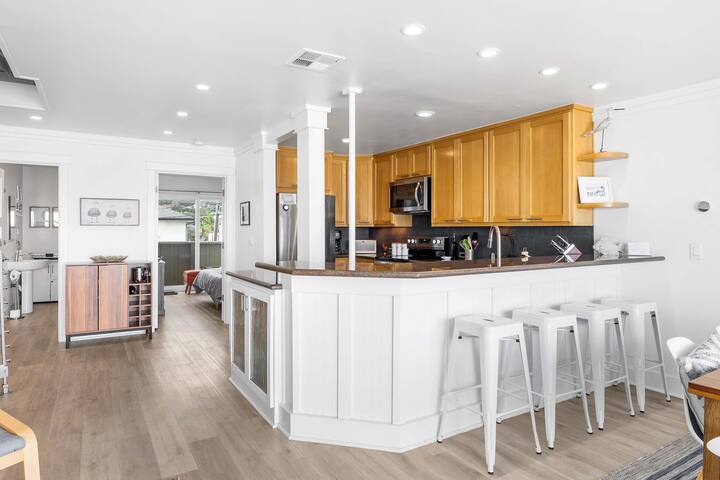 Rio Del Mar Beach House – Breathtaking Views! gallery image 5