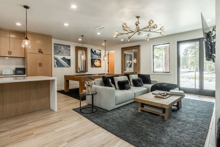 Mammoth Five Star Lodging managed Airbnb listing 2