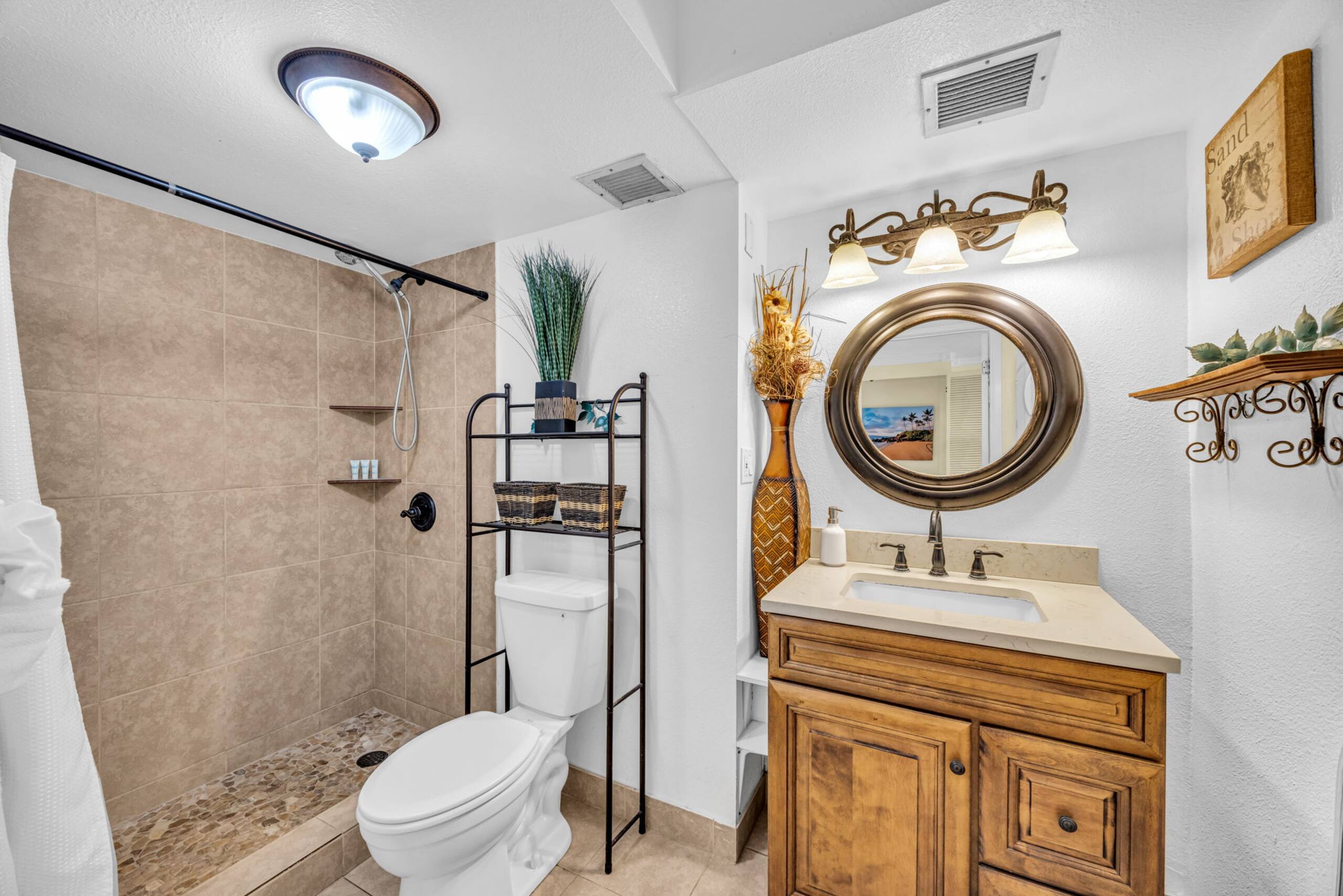 Condo in Kihei · ★4.6 · Studio · 2 beds · 1 bath - Image 7
