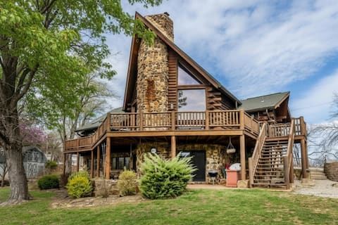 Luxury Log Cabin w/ Beach & Dock • Sleeps 12
