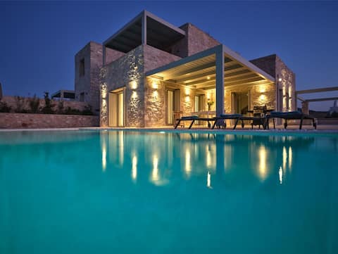 Villa Helia with swimming pool