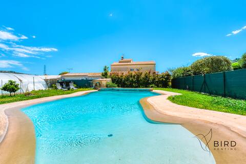 Peaceful Getaway Just Outside Nice Your Riviera