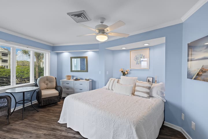 Port O' Call E104; Wild Dunes; Isle of Palms