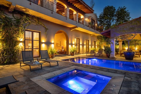Casa Faroles, Designer 7BR Villa with Pool Jacuzzi