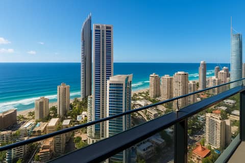 Level 43 Sky High 3BR Ocean View Apartment