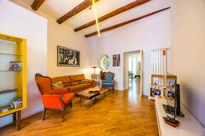 Magma Loft by NapoliApartments gallery image 3