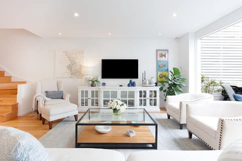 Mellow Yellow, Paddington