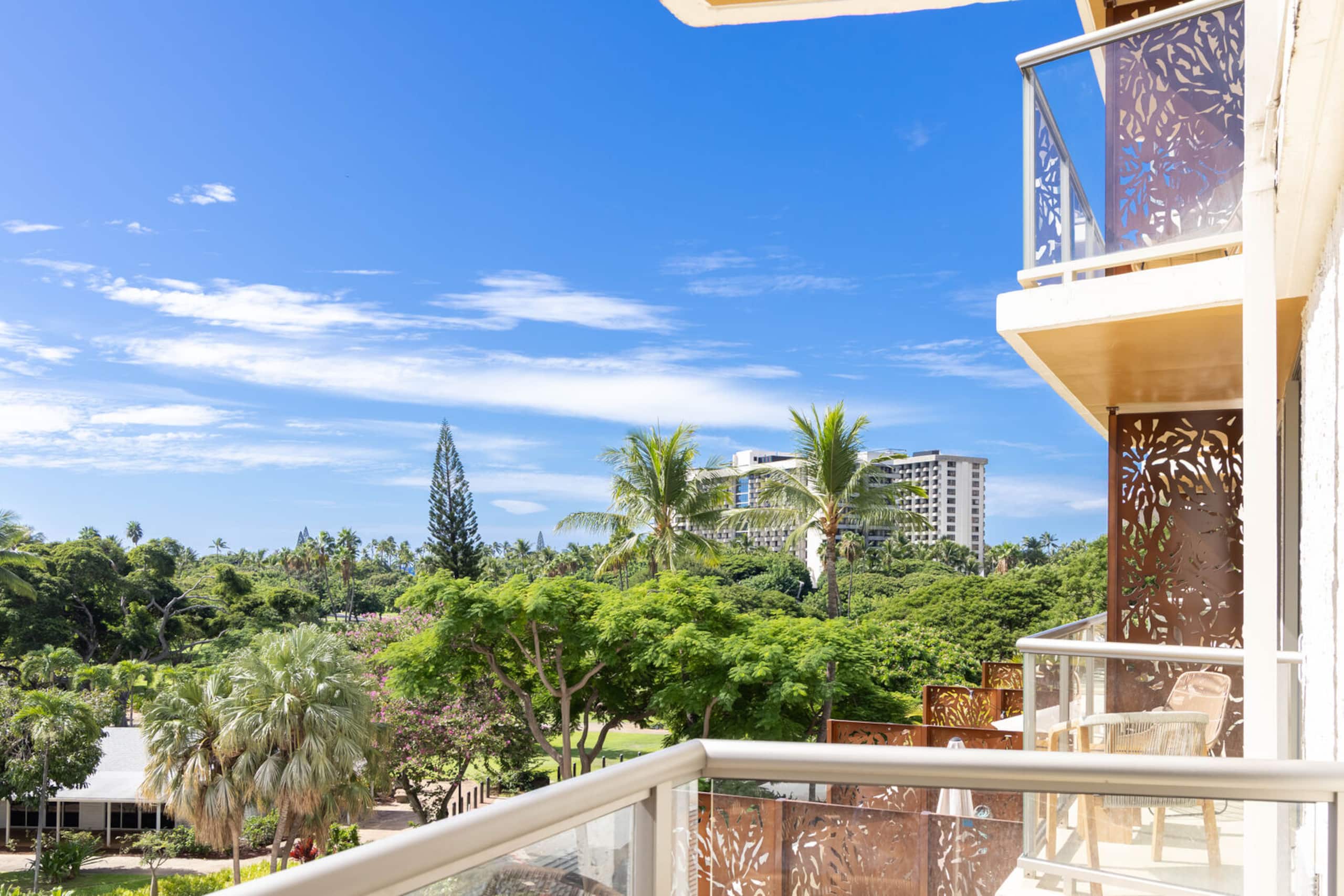 Condo in Honolulu · ★4.89 · Studio · 1 private bath - Image 20