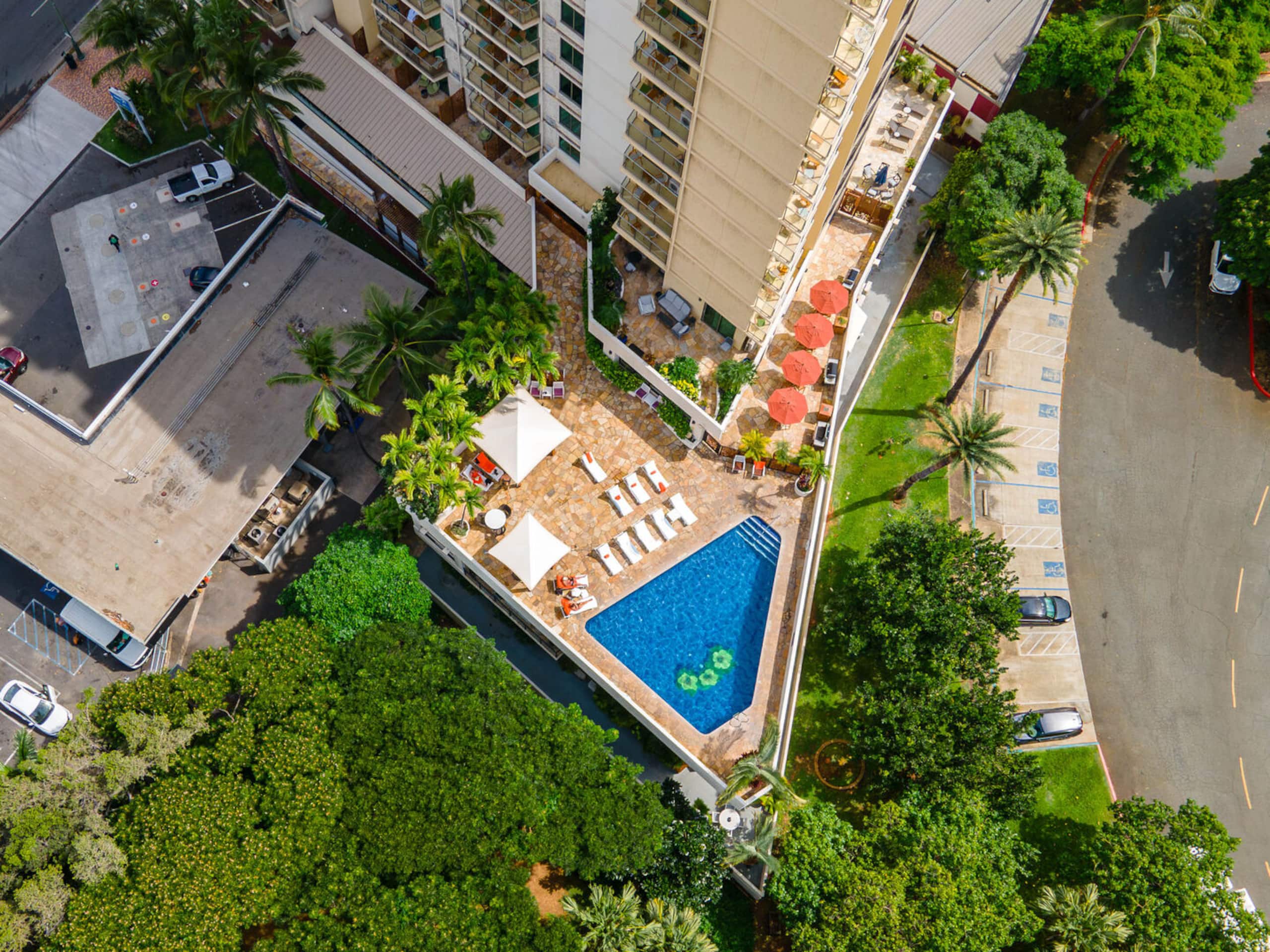 Condo in Honolulu · ★4.89 · Studio · 1 private bath - Image 35