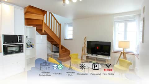 House for 4 • Parking • 30 min to Paris