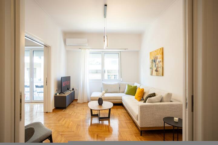 Elegant 3-Bedroom Retreat in the Heart of Kolonaki