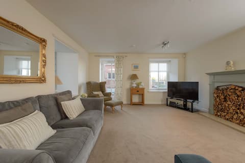 Cozy 3BR escape near Edinburgh centre