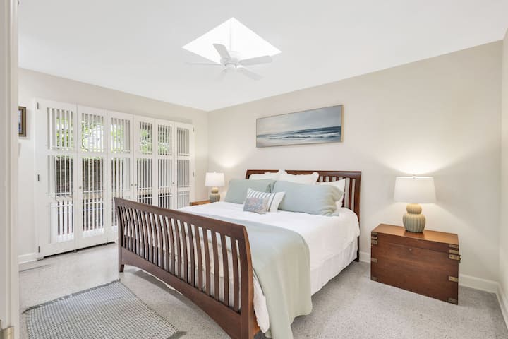 Habitación Queen: Cómoda cama Queen, baño privado