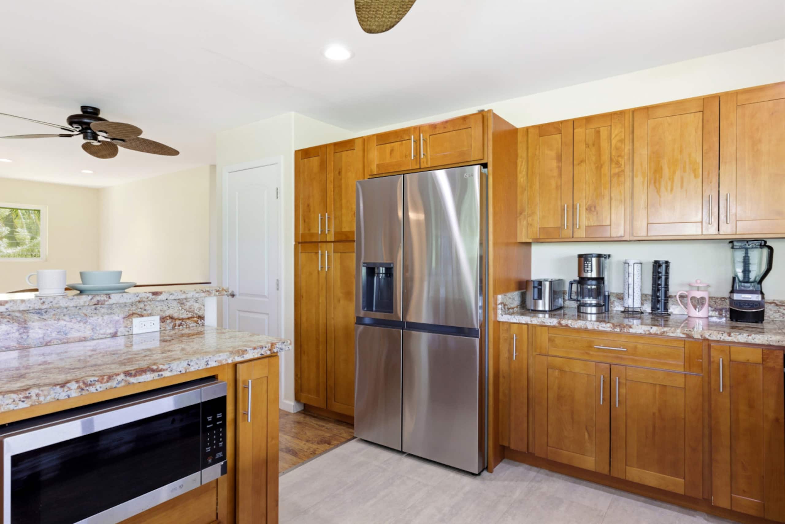 Home in Kailua-Kona · ★5.0 · 4 bedrooms · 7 beds · 3 shared baths - Image 13
