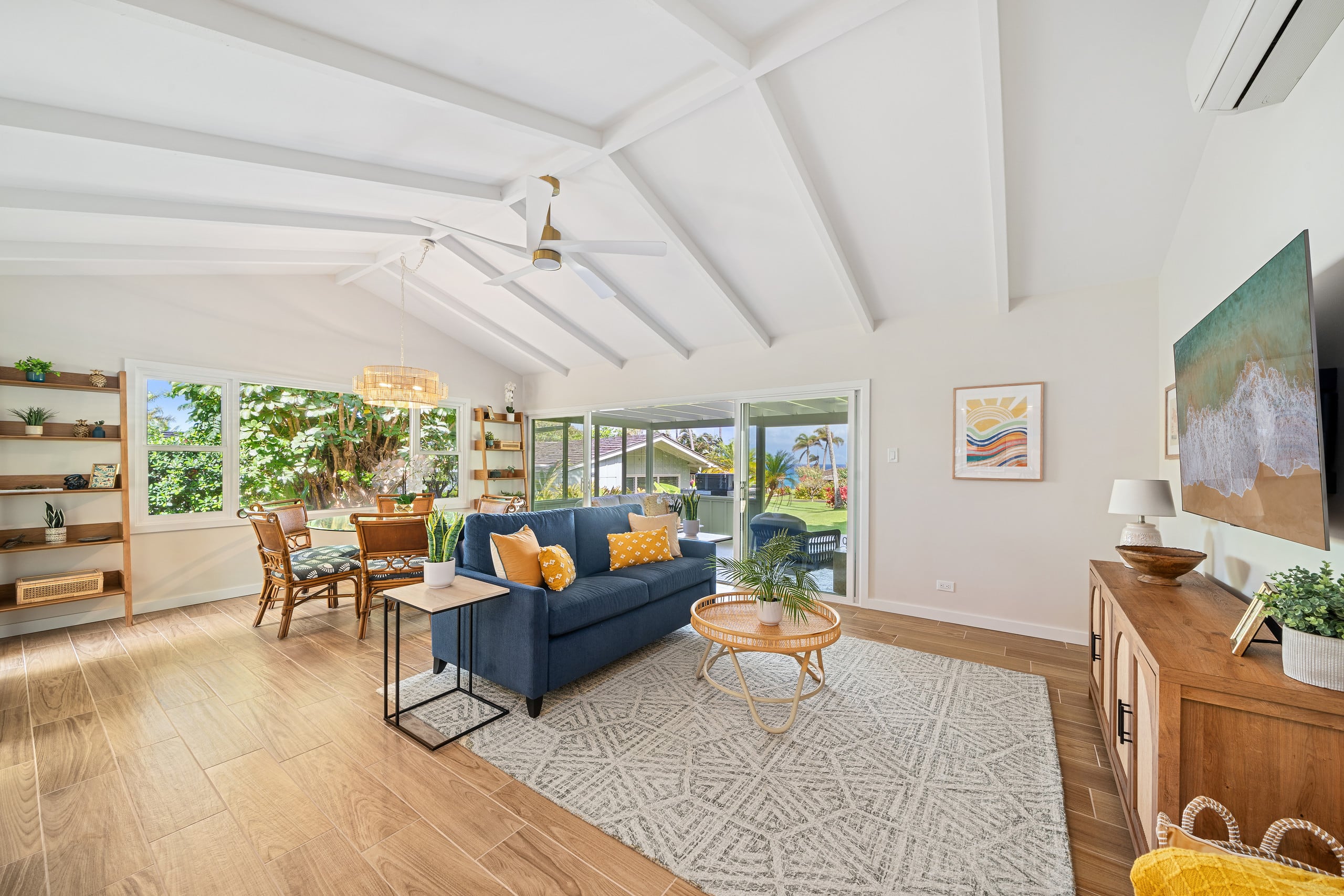 Condo in Lahaina · ★5.0 · 3 bedrooms · 6 beds · 2 shared baths - Image 7