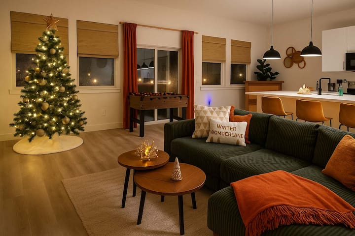 RomanticDome+HotTub+PingPong+Foosball+MinBillard