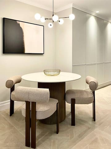 The Old Bank – Clifton gallery image 2