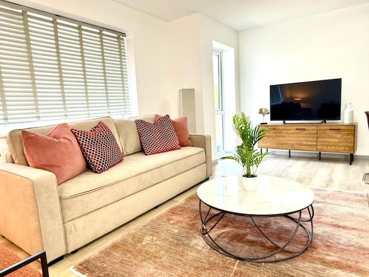 Luxury 3-bedroom, Sleeps 7, Free Parking, Netflix - Bicester