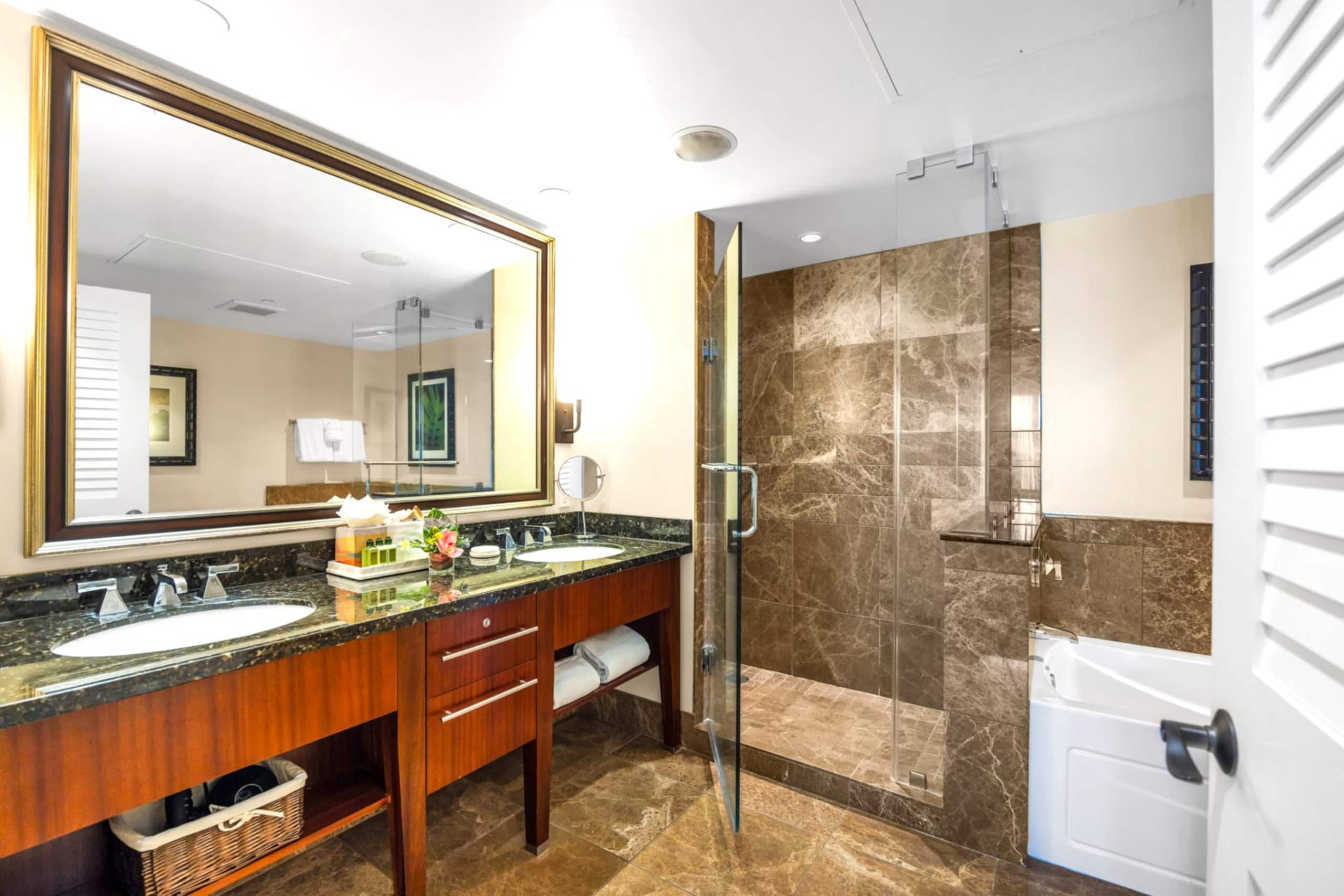 Condo in Lahaina · ★5.0 · 3 bedrooms · 4 beds · 3 baths - Image 37
