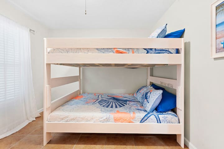 La chambre 3 est une chambre avec lits superposés.