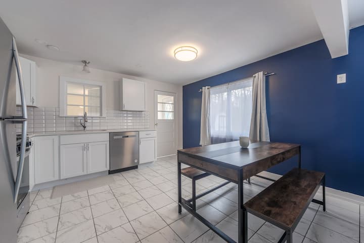 Peaceful Home Near State Park And Trails - South Haven, MI