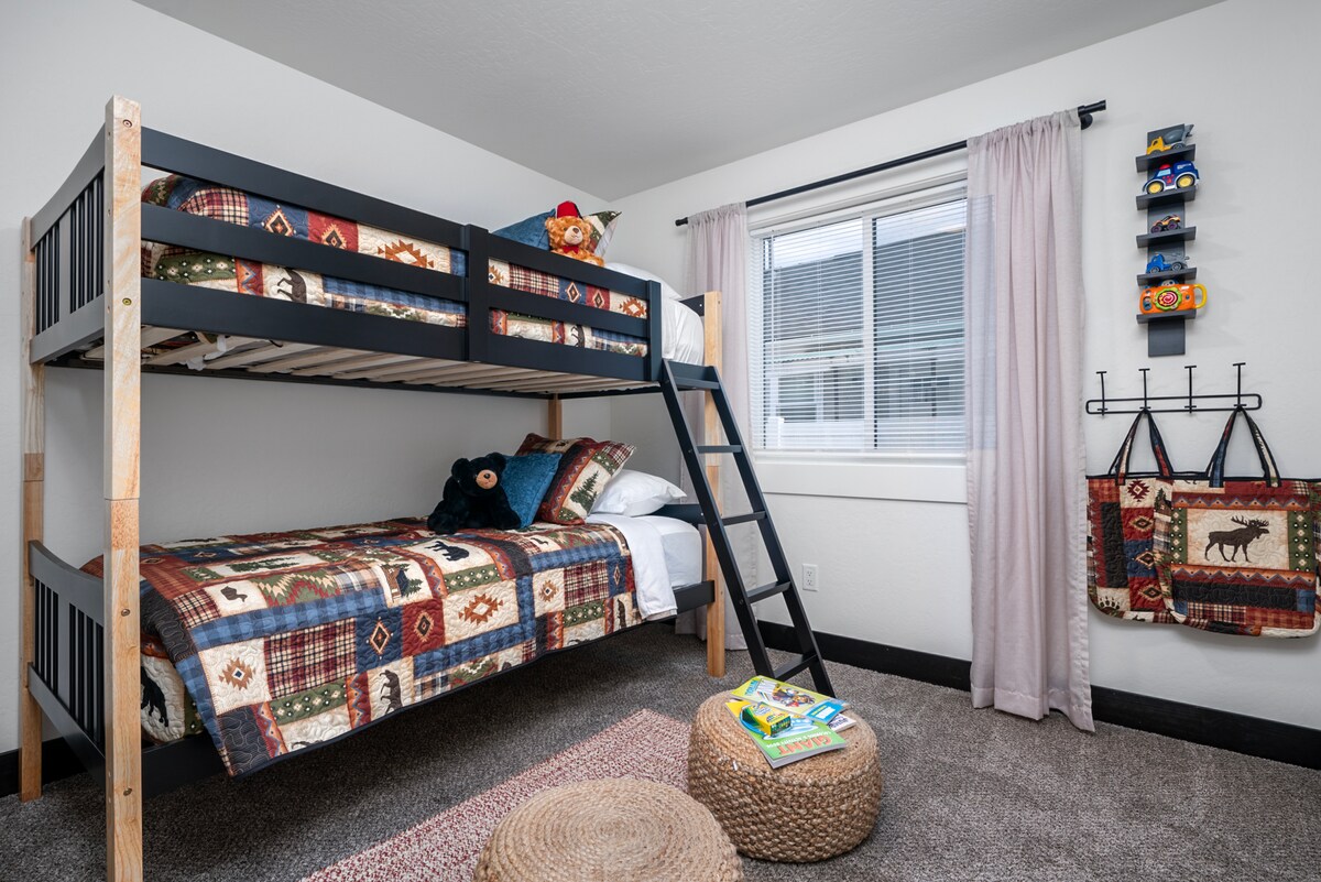 חדר שינה קומתיים 