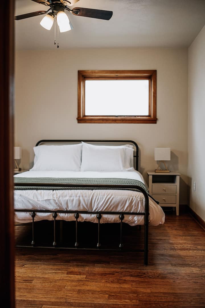 חדר שינה ראשי במפלס 1