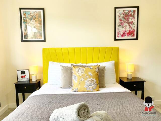 Modern &Cozy 4-Room Holiday Home with Scenic Views gallery image 2