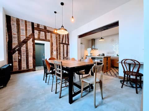 The Marine - Bail Partner