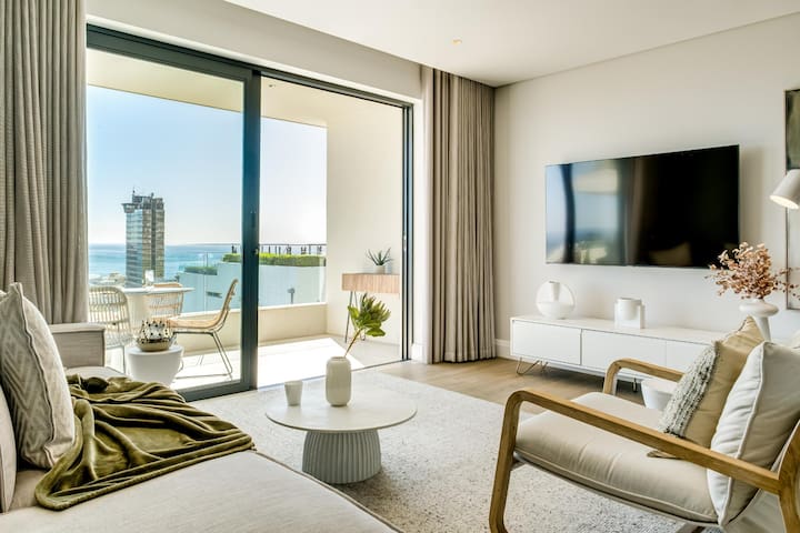 Alluring 2bed Apt w Sea Mountain Views Marlo Vale