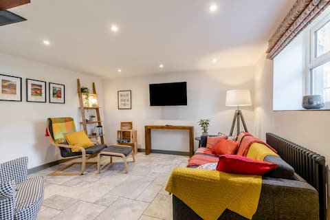 1 Bed in Peak Forest (oc-s30591)