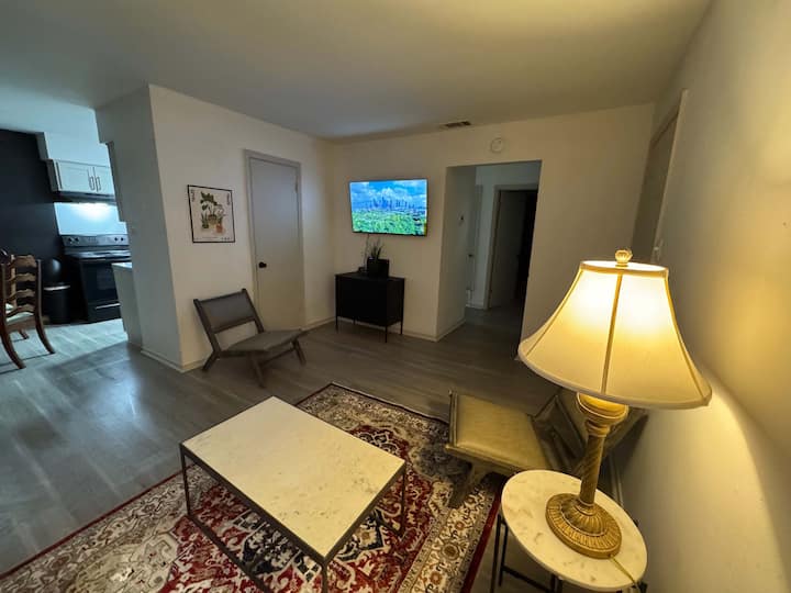Modern Retreat | Sleeps 6 | Heart Of Waxahachie - Waxahachie Lake, Waxahachie