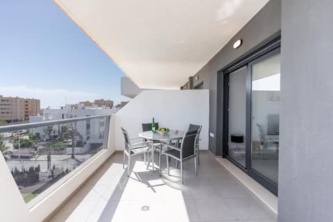 Arenales Skyline Penthouse By United Renters