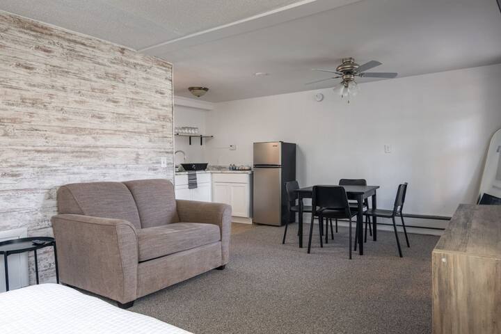 Lumberjill Lodge managed Airbnb listing 1