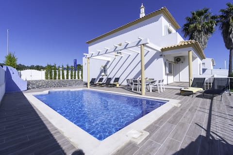 Villa Menina - Private Pool & Barbecue
