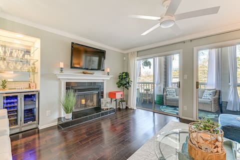 Waterfront Lake Norman Retreat w/ Balcony