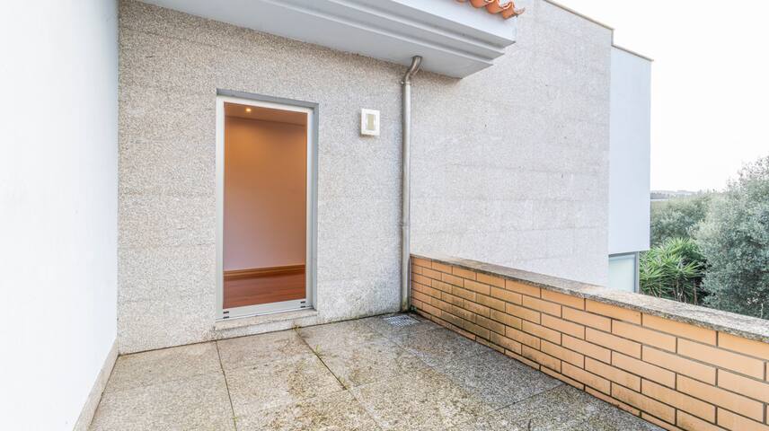 Gorgeous villa Looking to Douro gallery image 3