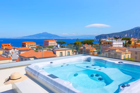 Amore Rentals - The Square, Luxury Penthouse with