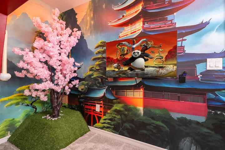 10BR Panda & Castle Themed Rooms – 16356 - Houses for Rent in